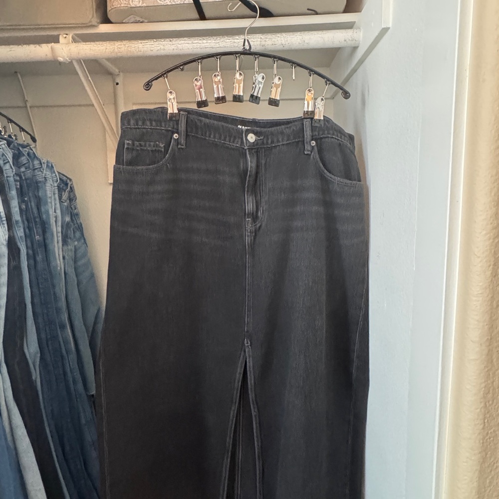 Old Navy Black Women's Denim Skirt